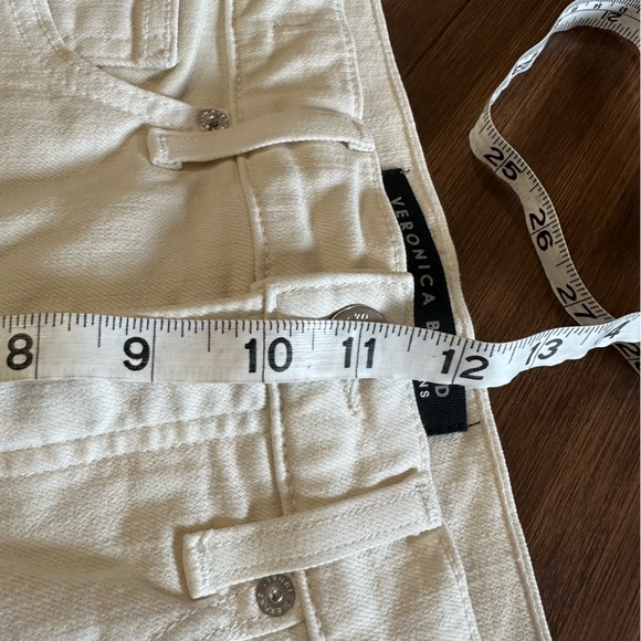 Veronica Beard Ecru Ryleigh High Rise Slim Straight Jeans Raw Hem Size 28 - Picture 6 of 9